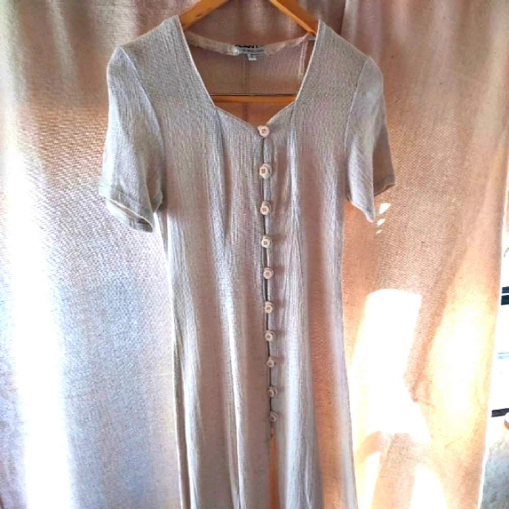 $15 ! Amazing vintage rare long button up dress